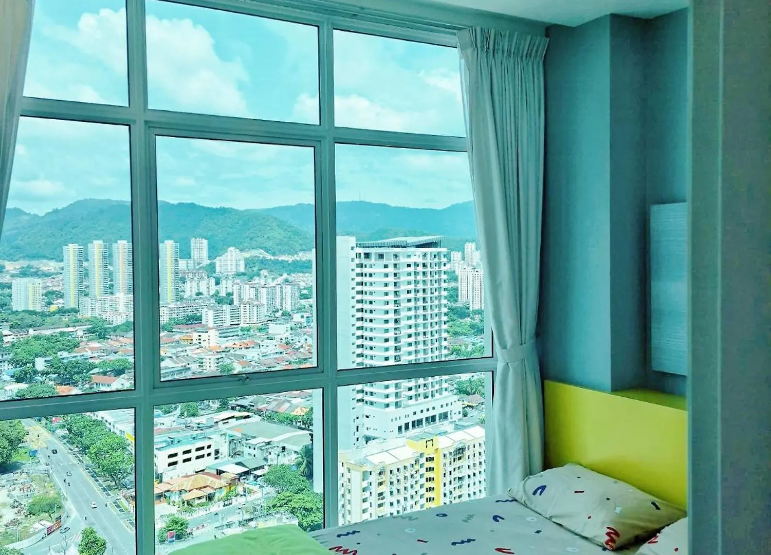 Daire 1Br Condo Straits Garden Suites Georgetown Penang